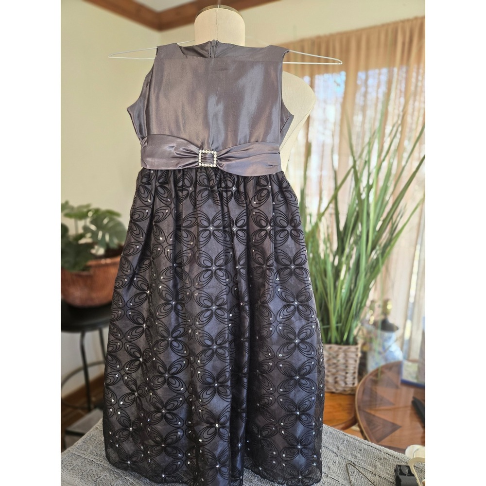 JANE COPELAND - Girls - Size 8 - Charcoal Grey Satin Lace Flower Sequim Dress